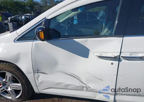 2011 Honda Odyssey Touring/Touring Elite z USA, uszkodzony, nr VIN 5FNRL5H93BB084429